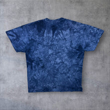Load image into Gallery viewer, Vintage Delta "Grey Wolf" Animal Nature Wildlife Blue Tie Dye Cotton T-Shirt