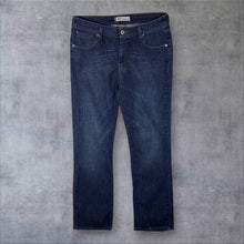 Load image into Gallery viewer, Levi's 627 Straight Fit Blue Denim Cotton Elastane Blend Jeans