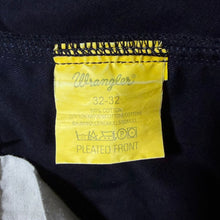 Load image into Gallery viewer, Wrangler "Pleated Front" Classic Black Straight Leg Cotton Chino Trousers