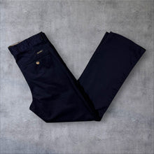 Load image into Gallery viewer, Wrangler "Pleated Front" Classic Black Straight Leg Cotton Chino Trousers