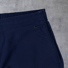 Load image into Gallery viewer, Early 00's Nike Mini Swoosh Logo Navy Blue 3/4 Length Capri Pants Shorts