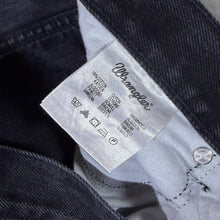 Load image into Gallery viewer, Wrangler "Regular Fit" Faded Black Straight Leg Cotton Denim Jeans