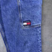 Load image into Gallery viewer, Tommy Hilfiger Jeans "New Paperbag Mom Jean" Blue Denim Tapered Jeans