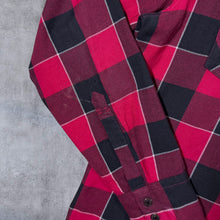 Load image into Gallery viewer, Levi's NFL Atlanta Falcons Red Black Plaid Check Long Sleeve Flannel Shirt