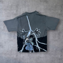 Load image into Gallery viewer, Early 00's Haizhou Goth Y2K Anime Manga Samurai Graphic Grey Black Shirt