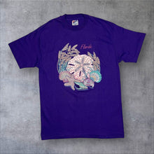 Load image into Gallery viewer, Vintage Hanes (1992) "Florida" Sea Shell Beach Souvenir Graphic Single Stitch T-Shirt