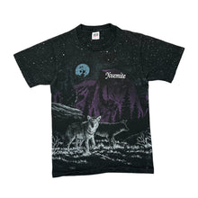 Load image into Gallery viewer, Vintage 90's Anvil YOSEMITE Wolf Animal Nature Wildlife Graphic All-Over Print Single Stitch T-Shirt