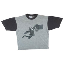 Load image into Gallery viewer, Vintage DISNEYLAND PARIS Tigger Basketball Graphic Raglan T-Shirt
