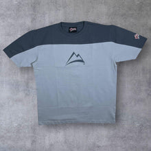 Load image into Gallery viewer, Early 00's Coors Classic Beer Logo Grey Colour Block Short Sleeve T-Shirt