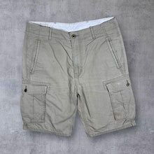 Load image into Gallery viewer, Levi's White Tab Classic Beige Cotton Cargo Shorts