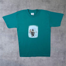 Load image into Gallery viewer, Vintage Screen Stars (1997) Piccadilly Circus “London” Bulldog Police Souvenir Single Stitch T-Shirt