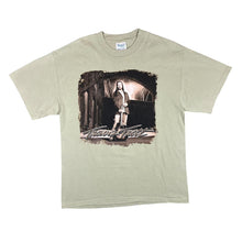 Load image into Gallery viewer, Vintage TRAVIS TRITT "Strong Enough Tour 2002" Country Music Band Graphic T-Shirt