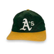 Load image into Gallery viewer, Vintage MLB OAKLAND A’s Oakland Athletics Embroidered Team Logo Baseball Cap