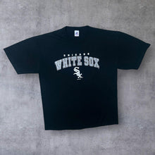Load image into Gallery viewer, Vintage Russell Athletic MLB (2003) Chicago White Sox Baseball Black T-Shirt