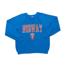 Load image into Gallery viewer, Vintage 90's LEE Made In USA "UNIVERSITY NORWAY" College Spellout Graphic Crewneck Sweatshirt