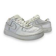 Load image into Gallery viewer, NIKE AIR FORCE 1 AF1 Classic White Trainers Shoes