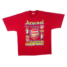 Load image into Gallery viewer, Vintage ARSENAL FC "Unbeaten Champions 2003/4" Football Souvenir Graphic Red T-Shirt