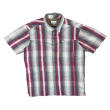 Load image into Gallery viewer, COLUMBIA Omni-Shade Multi Plaid Check Nylon Short Sleeve Shirt