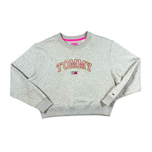 Load image into Gallery viewer, TOMMY JEANS Tommy Hilfiger Embroidered Big Logo Spellout Cropped Crewneck Sweatshirt
