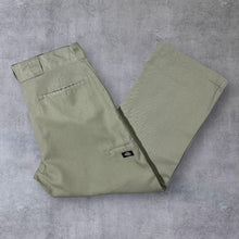 Load image into Gallery viewer, Dickies "Loose Fit" Skater Classic Beige Carpenter Style Pants Trousers