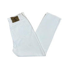 Load image into Gallery viewer, Vintage CALVIN KLEIN CK Jeans Classic White Tapered Mom Jeans