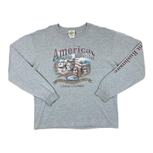 Load image into Gallery viewer, Vintage MOUNT RUSHMORE "America The Beautiful" Souvenir Spellout Graphic Long Sleeve T-Shirt