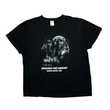 Load image into Gallery viewer, Early 00's BIEBRZA NATIONAL PARK "Canus Lupus" Wolf Souvenir Animal Nature Wildlife Graphic T-Shirt