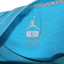 Load image into Gallery viewer, JORDAN "Air" Basketball Logo Spellout Graphic Blue Short Sleeve T-Shirt