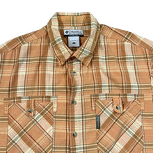 Load image into Gallery viewer, COLUMBIA SPORTSWEAR Classic Plaid Check Cotton Short Sleeve Outdoor Shirt
