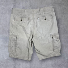 Load image into Gallery viewer, Levi's White Tab Classic Beige Cotton Cargo Shorts