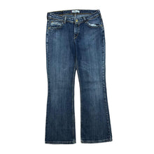 Load image into Gallery viewer, LEVI'S 572 "Boot Cut" Classic Blue Denim Zipper Fly Jeans
