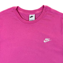 Load image into Gallery viewer, NIKE Classic Basic Embroidered Mini Logo Pink T-Shirt