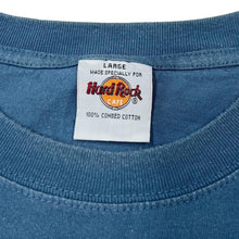 Load image into Gallery viewer, Early 00’s Hard Rock Cafe “Berlin” Gothic Dragon Souvenir Logo Graphic Blue T-Shirt