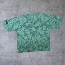 Load image into Gallery viewer, Vintage Australia Zoo "Crocodile" Souvenir Graphic Green Tie Dye Cotton T-Shirt