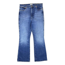 Load image into Gallery viewer, WRANGLER "Westward Bootcut" Classic High Waisted Blue Denim Jeans