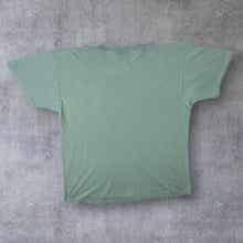 Load image into Gallery viewer, Mt. Rushmore "South Dakota" Souvenir Spellout Graphic Green Cotton T-Shirt