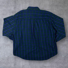 Load image into Gallery viewer, Vintage Van Heusen "Premium Flannel" Plaid Check Long Sleeve Cotton Flannel Shirt