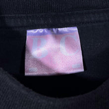 Load image into Gallery viewer, Early 00’s B&C Native American Wolf Dream Catcher Distressed Graphic T-Shirt