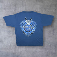 Load image into Gallery viewer, Early 00’s Hard Rock Cafe “Berlin” Gothic Dragon Souvenir Logo Graphic Blue T-Shirt