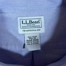 Load image into Gallery viewer, Vintage L.L.BEAN "Traditional Fit" Classic Blue Long Sleeve Cotton Button-Up Shirt
