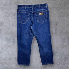 Load image into Gallery viewer, Wrangler "Texas" Classic Blue Straight Leg Regular Fit Denim Jeans
