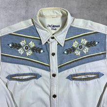 Load image into Gallery viewer, Vintage DeSigner's Club Cowboy Western Embroidered Native White Long Sleeve Shirt