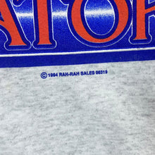 Load image into Gallery viewer, Vintage Lee (1994) FLORIDA GATORS College Spellout Graphic Grey Sweatshirt