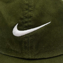Load image into Gallery viewer, NIKE Heritage 86 Classic Essential Embroidered Mini Swoosh Logo Baseball Cap
