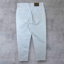 Load image into Gallery viewer, Vintage Authentic Blues Classic Cream White Denim Tapered Jeans
