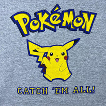 Load image into Gallery viewer, Vintage Nintendo Pokemon (1999) “Catch ‘Em All!” Pikachu Anime Graphic T-Shirt