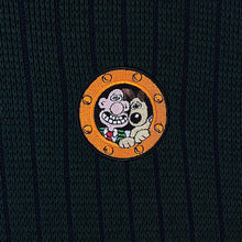 Load image into Gallery viewer, Vintage Wallace & Gromit Embroidered Patch Green Acrylic Cotton Sweater Jumper