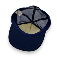 Load image into Gallery viewer, Vintage 90's PRATT & WHITNEY "Dependable Engines" Eagle Patch Souvenir Logo Mesh Trucker Baseball Cap