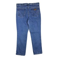 Load image into Gallery viewer, WRANGLER "Regular Fit" Classic Blue Denim Straight Leg Jeans
