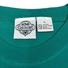 Load image into Gallery viewer, Vintage Warner Bros (1991) LOONEY TUNES Pepe Le Pew Embroidered Character Pocket T-Shirt